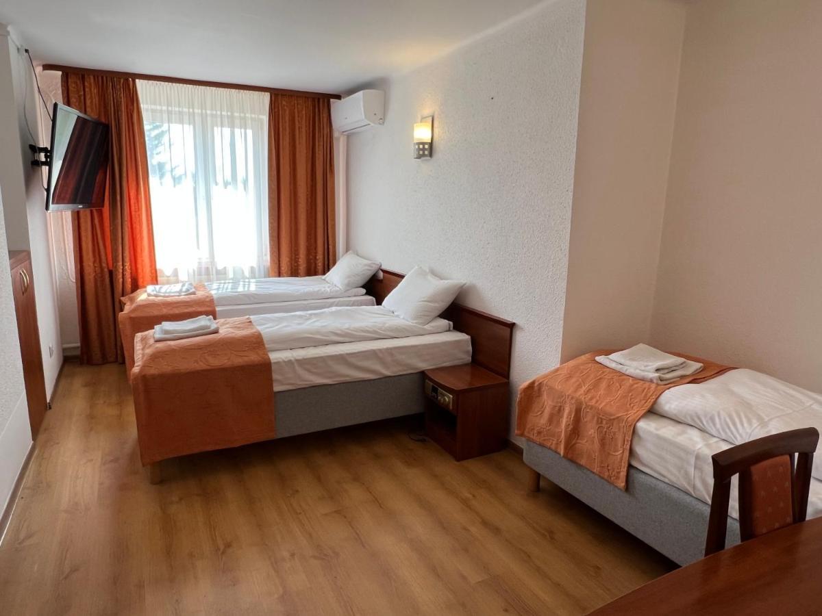 Zajazd Gosciniec Nowosiolki-Kolonia Dış mekan fotoğraf